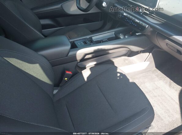 KMHM24AA5RA059851 2024 HYUNDAI IONIQ 6 Белый Вид салона спереди