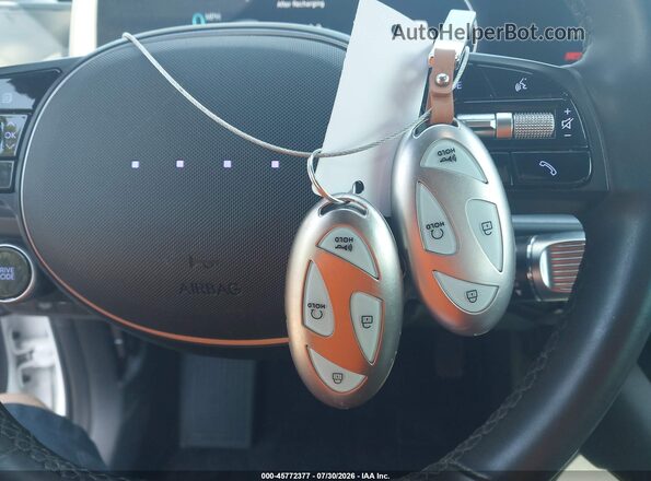 KMHM24AA5RA059851 2024 HYUNDAI IONIQ 6 Белый Вид панели приборов