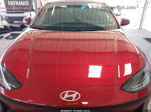 KMHM24AA6SA115706 2025 HYUNDAI IONIQ 6 Red Widok z tyłu