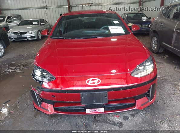 KMHM24AA7SA114841 2025 HYUNDAI IONIQ 6 Red Rear interior view