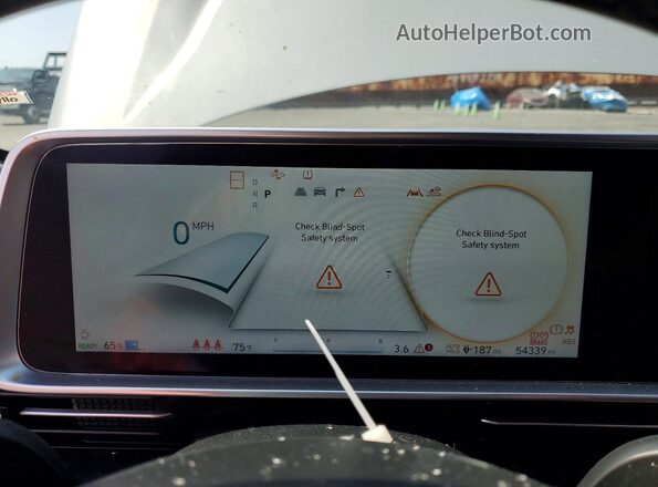 KMHM34AA4PA033736 2023 HYUNDAI IONIQ Silver ხელსაწყოთა პანელის ხედი
