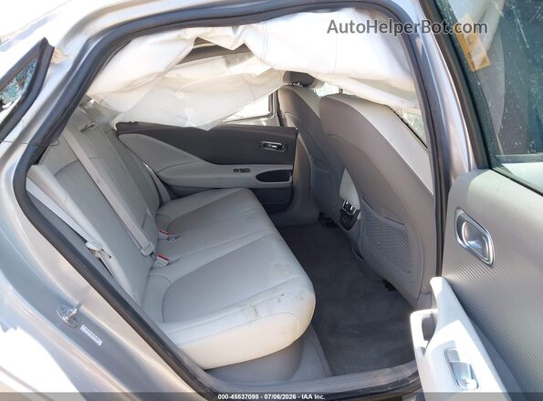 KMHM34AA5PA048665 2023 HYUNDAI IONIQ 6 Silver VIN կոդի պիտակի տեսք