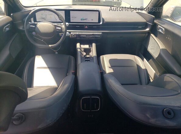 KMHM34AA6SA115959 2025 HYUNDAI IONIQ Gray Widok deski rozdzielczej
