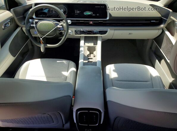 KMHM34AA9SA087980 2025 HYUNDAI IONIQ Silver Առջևի վահանակի տեսք