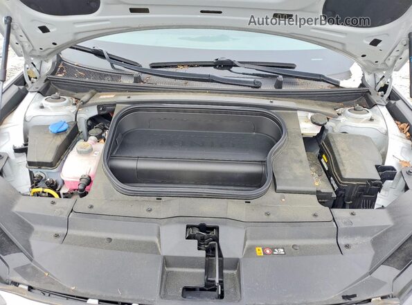 KMHM34AAXRA058076 2024 HYUNDAI IONIQ Silver Вид задньої частини салону