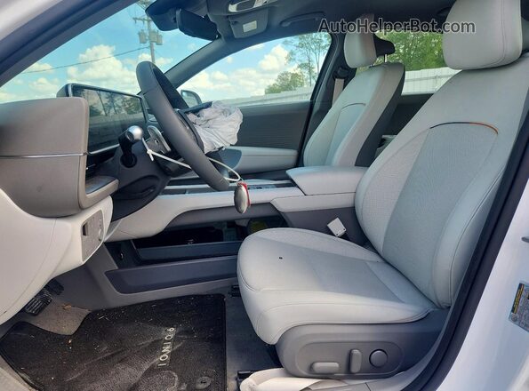 KMHM34AC4SA114231 2025 HYUNDAI IONIQ White Vista interior delantera
