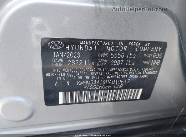 KMHM54AC9PA019617 2023 HYUNDAI IONIQ 6 Silver Widok komory silnika