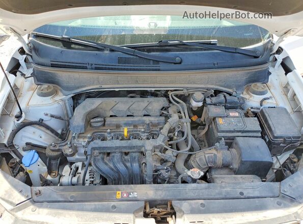 KMHRB8A30NU201644 2022 HYUNDAI VENUE White Вид підкапотного простору
