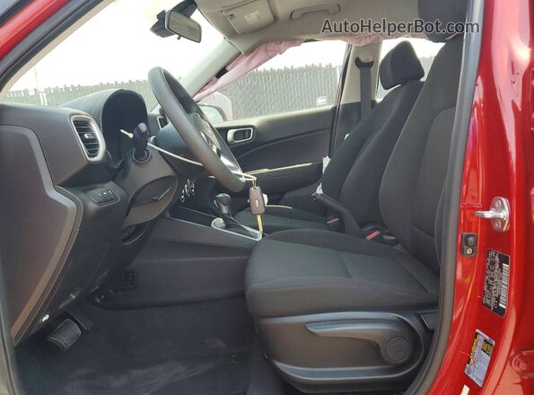 KMHRB8A34MU071446 2021 HYUNDAI VENUE Red Widok wnętrza z przodu