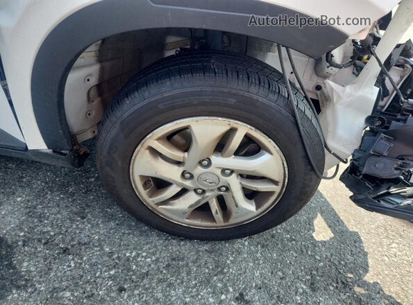 KMHRB8A34MU115252 2021 HYUNDAI VENUE White 