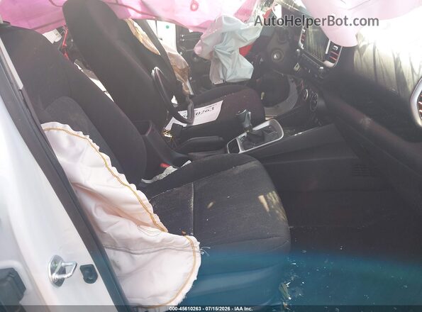 KMHRB8A35SU414780 2025 HYUNDAI VENUE White Widok wnętrza z przodu