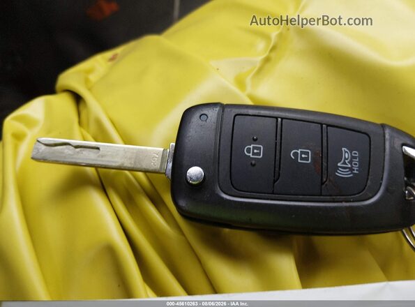 KMHRB8A35SU414780 2025 HYUNDAI VENUE White Widok deski rozdzielczej