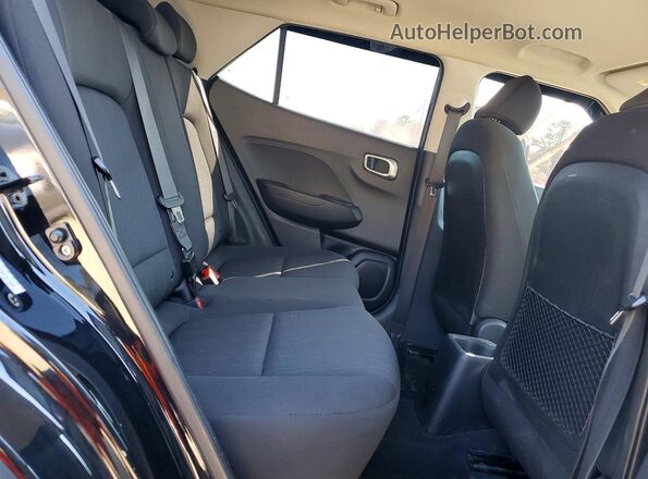 KMHRB8A36MU078690 2021 HYUNDAI VENUE Black Widok tylnych siedzeń