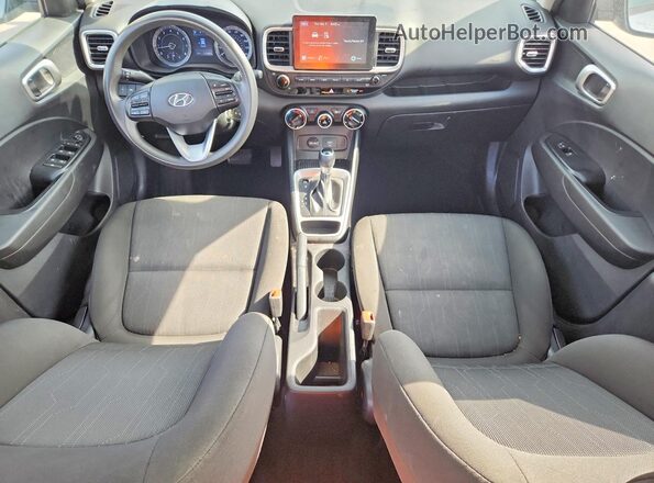 KMHRB8A3XMU096366 2021 HYUNDAI VENUE Silver Առջևի վահանակի տեսք