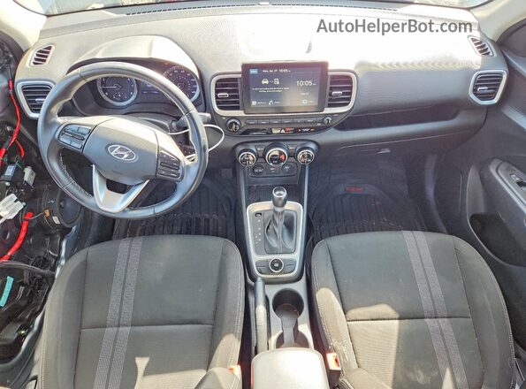 KMHRC8A30MU088516 2021 HYUNDAI VENUE Silver Առջևի վահանակի տեսք