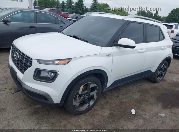KMHRC8A30PU251119 2023 HYUNDAI VENUE Белый Передняя левая четверть