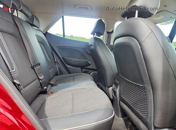 KMHRC8A30RU300340 2024 HYUNDAI VENUE Red Vista de los asientos traseros
