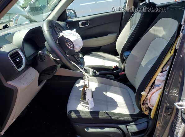 KMHRC8A30RU328431 2024 HYUNDAI VENUE Gray წინა სალონის ხედი