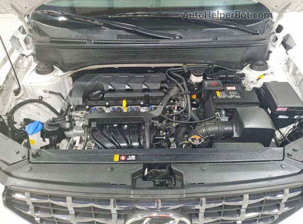 KMHRC8A31TU429856 2026 HYUNDAI VENUE White Շարժիչի բաժամունքի տեսք