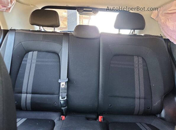 KMHRC8A32LU016912 2020 HYUNDAI VENUE Черный Вид задних сидений