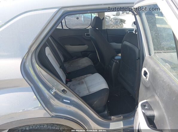 KMHRC8A32LU018403 2020 HYUNDAI VENUE Gray Widok naklejki z numerem VIN