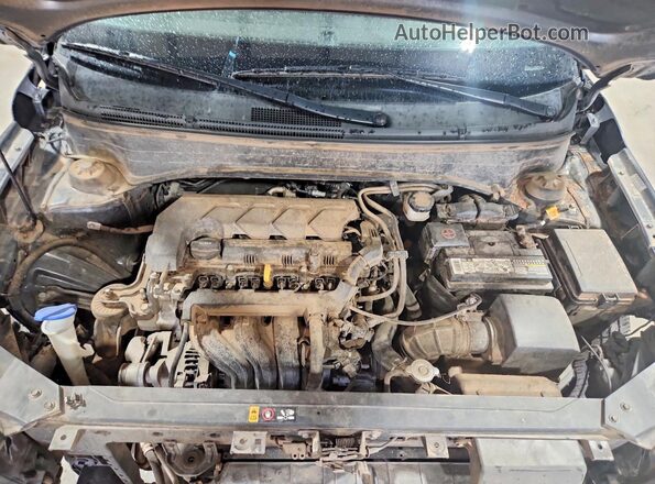 KMHRC8A32MU082118 2021 HYUNDAI VENUE Black Widok wnętrza z tyłu