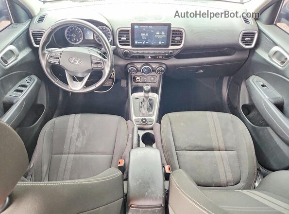 KMHRC8A32MU088646 2021 HYUNDAI VENUE Gray Widok deski rozdzielczej