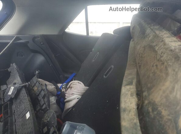 KMHRC8A32MU121516 2021 HYUNDAI VENUE Blue Սալոնի հետևի տեսք