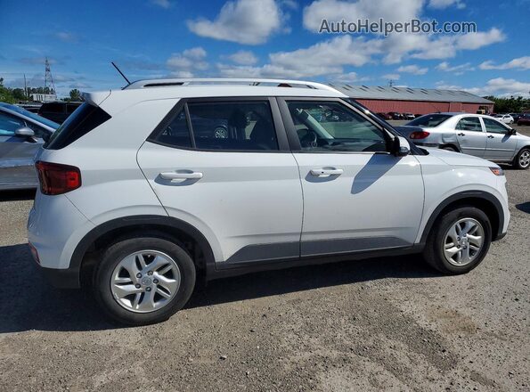 KMHRC8A32RU340175 2024 HYUNDAI VENUE White უკანა მარჯვენა