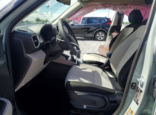 KMHRC8A32TU427565 2026 HYUNDAI VENUE Turquoise Սալոնի դիմացի տեսք