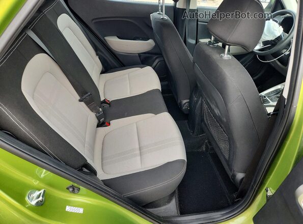 KMHRC8A33LU025649 2020 HYUNDAI VENUE Green Widok tylnych siedzeń