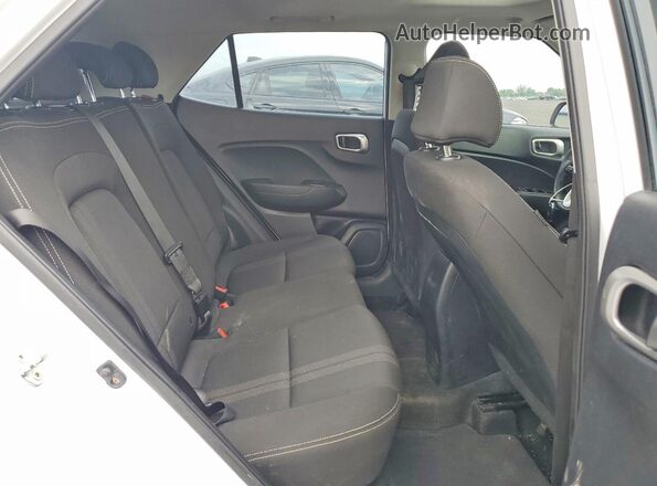 KMHRC8A33LU040376 2020 HYUNDAI VENUE White Սալոնի հետևի տեսք