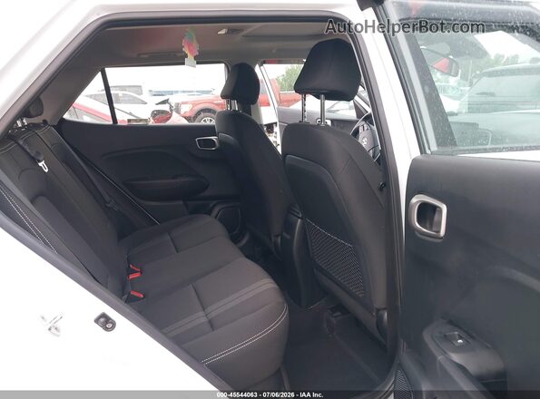 KMHRC8A33PU211262 2023 HYUNDAI VENUE White VIN კოდის სტიკერის ხედი