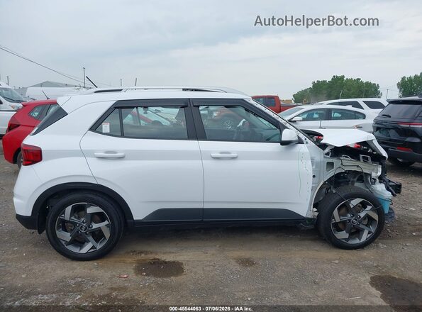 KMHRC8A33PU211262 2023 HYUNDAI VENUE White უკანა სალონის ხედი
