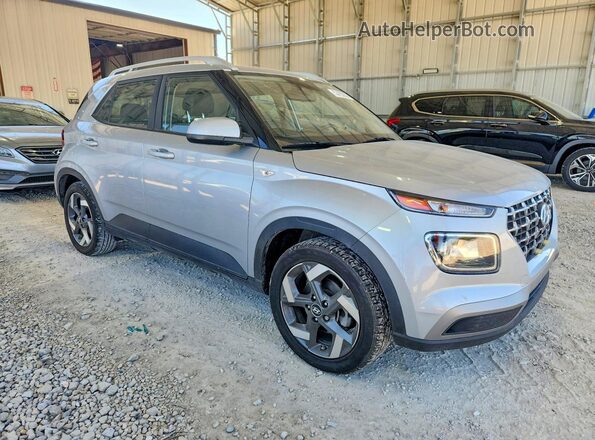 KMHRC8A33PU212914 2023 HYUNDAI VENUE Серебряный Передняя правая четверть