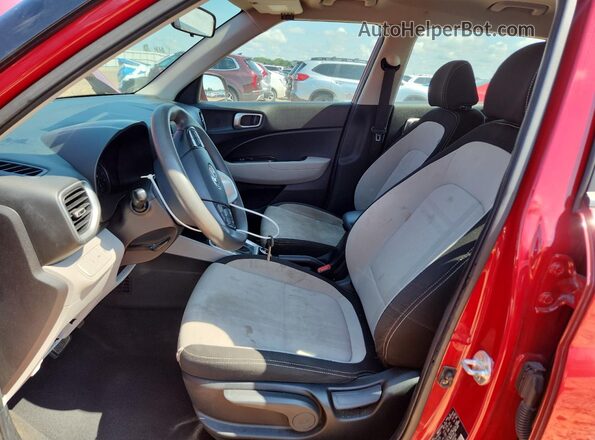 KMHRC8A34LU024932 2020 HYUNDAI VENUE Red Вид салону спереду