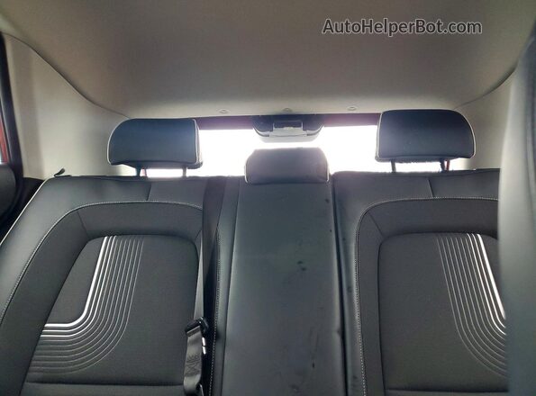 KMHRC8A34RU298706 2024 HYUNDAI VENUE Red Rear seats view