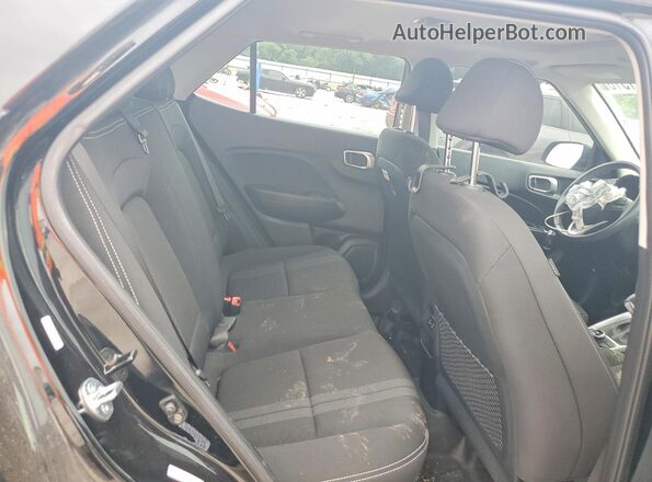 KMHRC8A34RU315388 2024 HYUNDAI VENUE Black უკანა სალონის ხედი