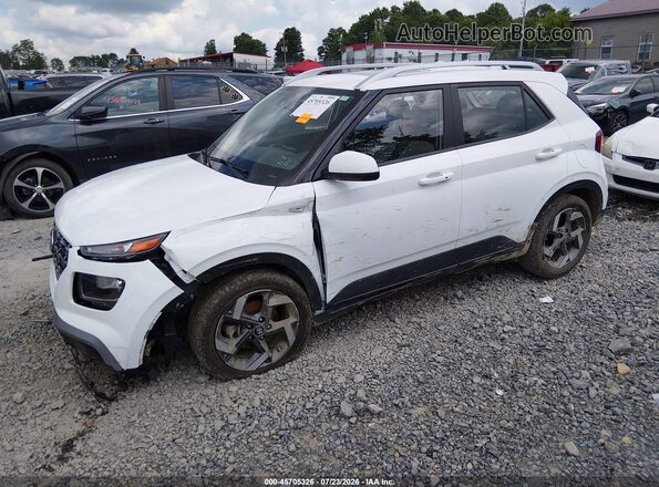 KMHRC8A34SU393689 2025 HYUNDAI VENUE Белый Передняя левая четверть