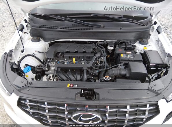 KMHRC8A34SU393689 2025 HYUNDAI VENUE Белый Вид сзади