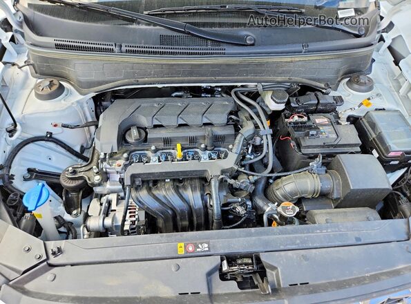 KMHRC8A34TU421945 2026 HYUNDAI VENUE White ძრავის განყოფილების ხედი
