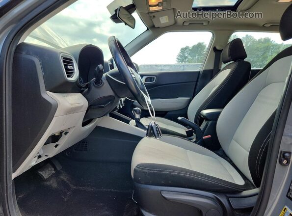 KMHRC8A35LU032599 2020 HYUNDAI VENUE Gray Вид салону спереду