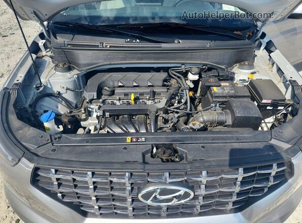 KMHRC8A35PU232307 2023 HYUNDAI VENUE Silver Widok komory silnika