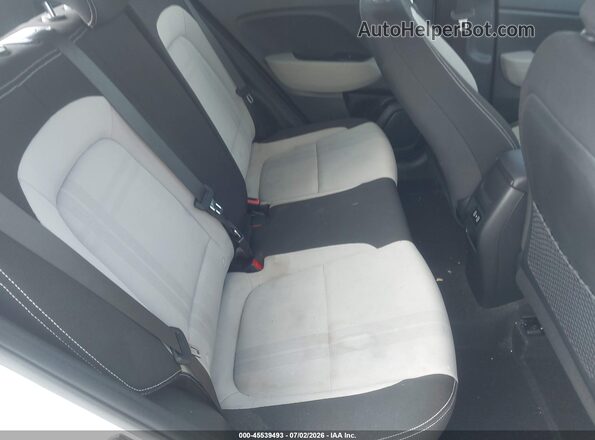 KMHRC8A35RU306103 2024 HYUNDAI VENUE White VIN sticker view