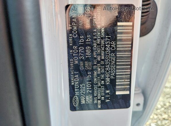 KMHRC8A35SU384371 2025 HYUNDAI VENUE White VIN կոդի պիտակի տեսք