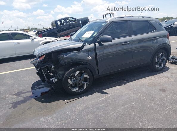 KMHRC8A35TU453903 2026 HYUNDAI VENUE Gray წინა მარცხენა ხედი სამი მეოთხედიდან