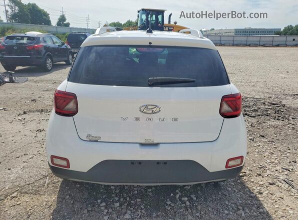 KMHRC8A36RU298187 2024 HYUNDAI VENUE Белый Вид сзади
