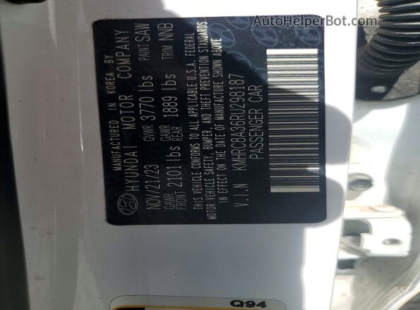 KMHRC8A36RU298187 2024 HYUNDAI VENUE Белый Вид подкапотного пространства