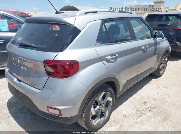 KMHRC8A36SU381964 2025 HYUNDAI VENUE Silver Задня права чверть
