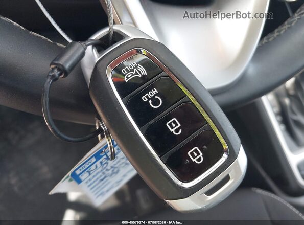 KMHRC8A36SU381964 2025 HYUNDAI VENUE Silver Вид панелі приладів